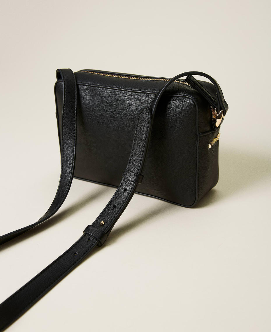 Borsa a tracolla con borchie