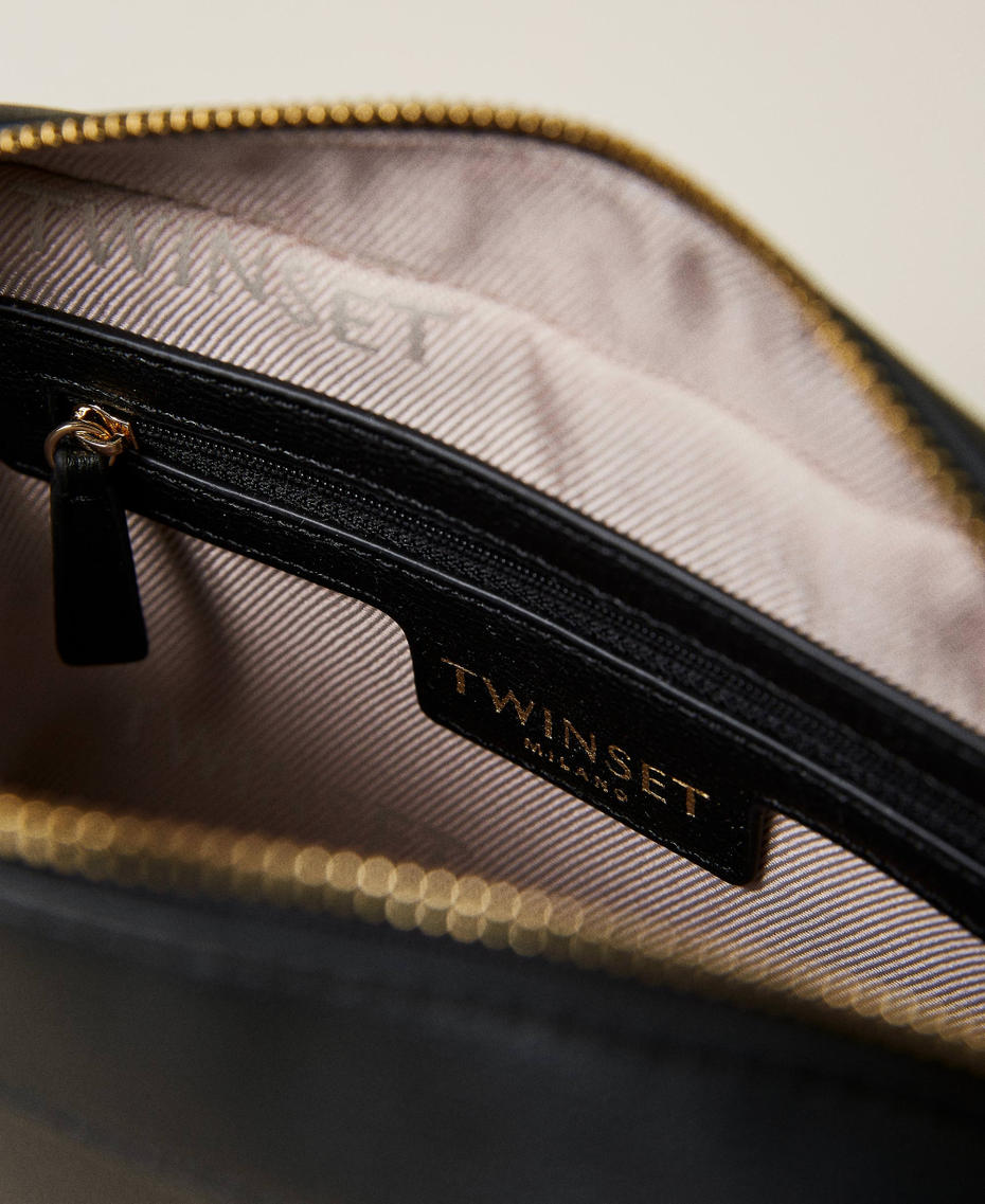 Borsa a tracolla con borchie