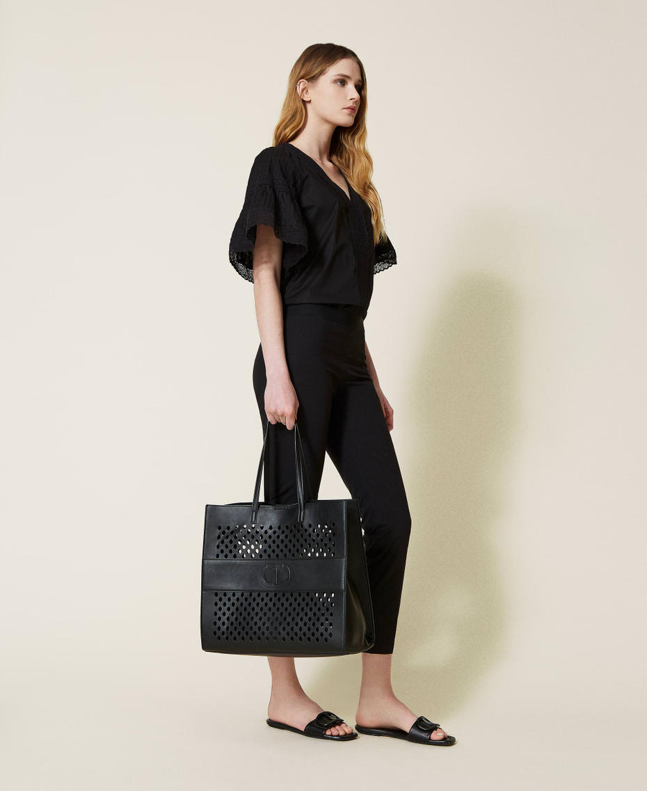 Openwork shopper with logo