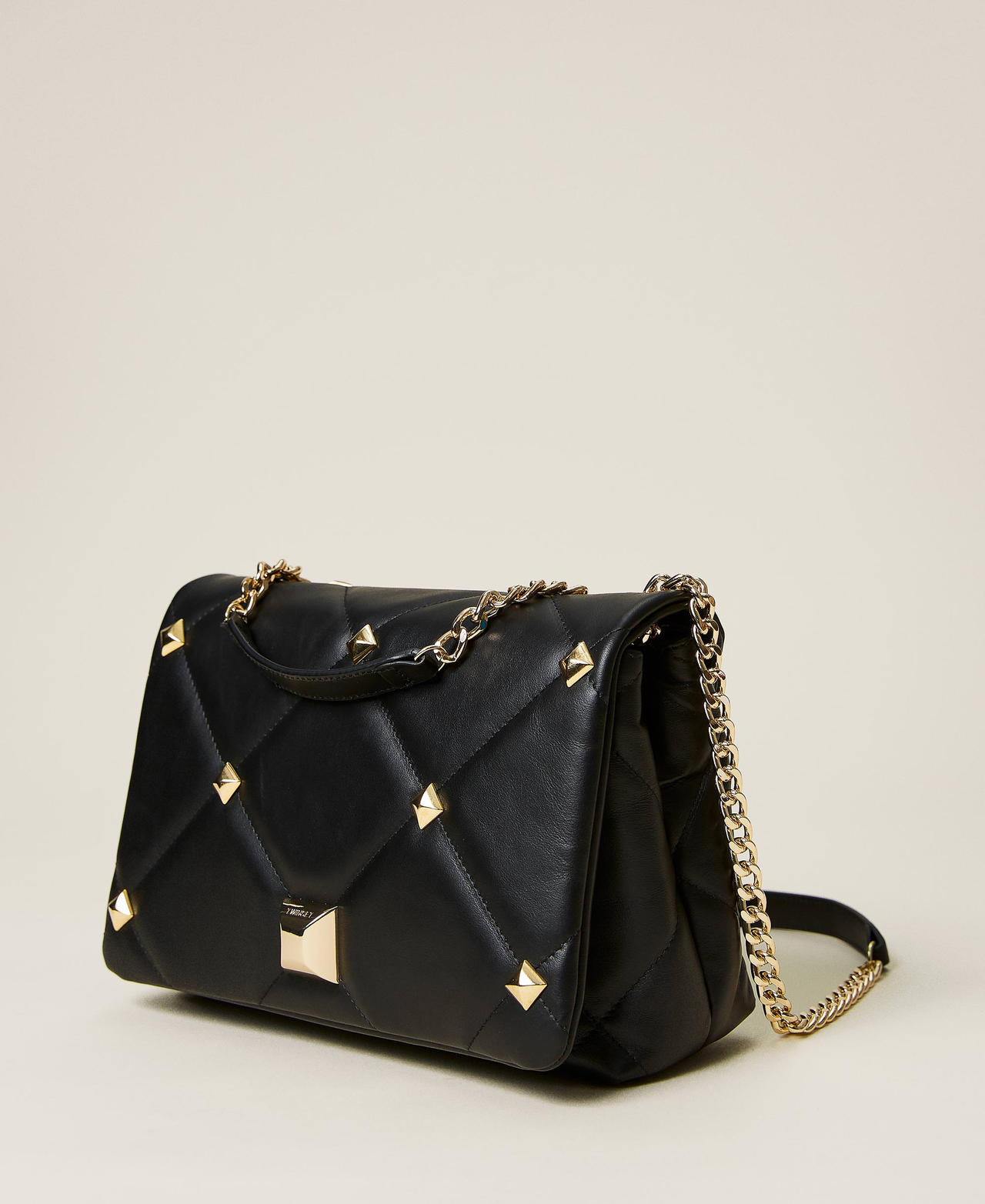 Borsa a tracolla 'Cara' in pelle con borchie
