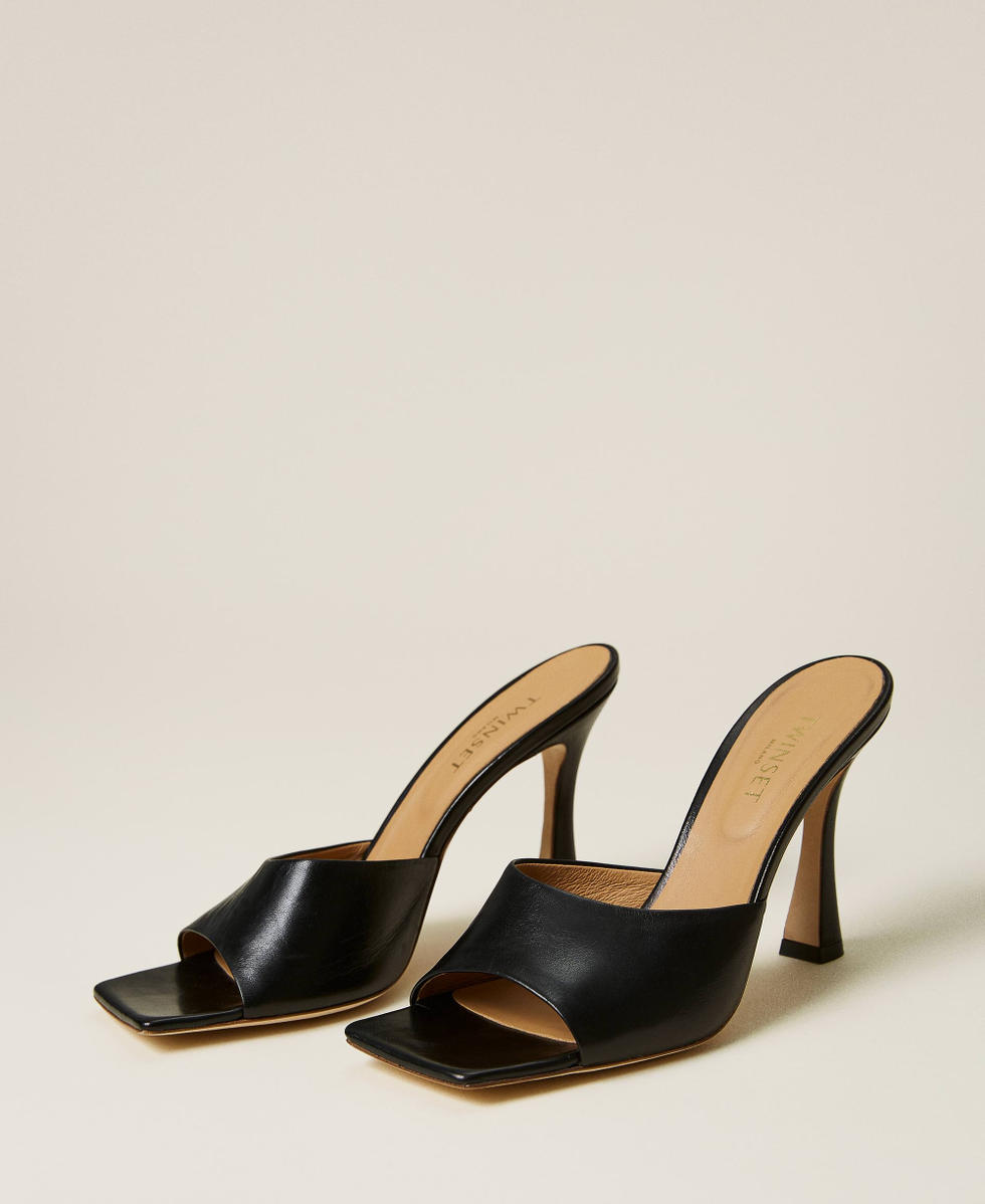 Sandales mules en cuir nappa
