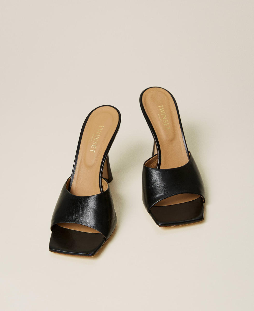 Sandales mules en cuir nappa