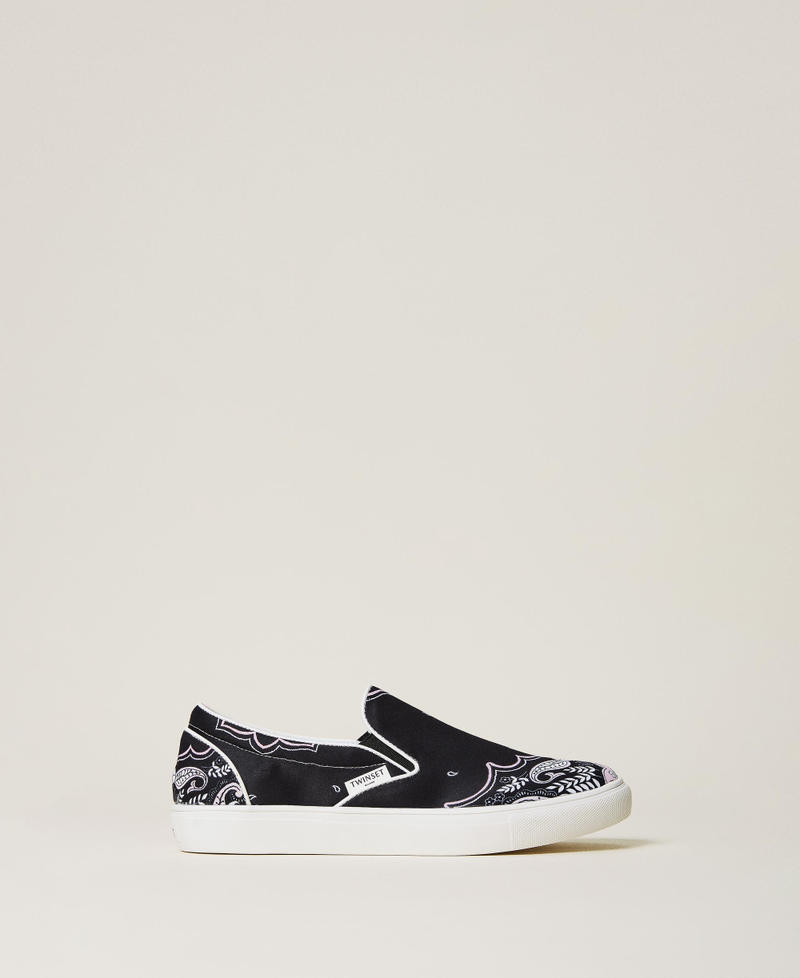 Baskets slip-on avec imprimé bandana