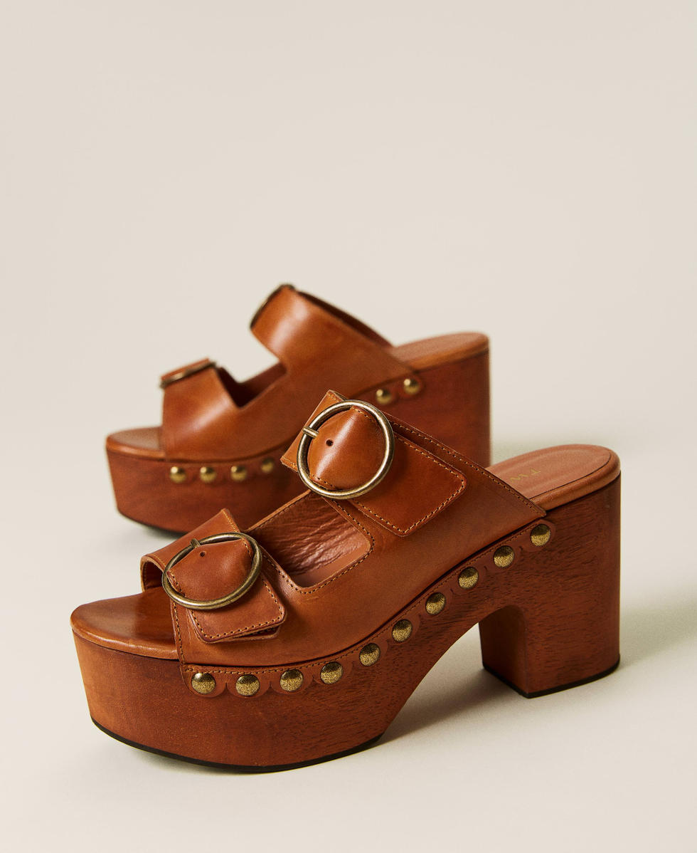 Sandales compensees en cuir Femme Marron TWINSET Milano