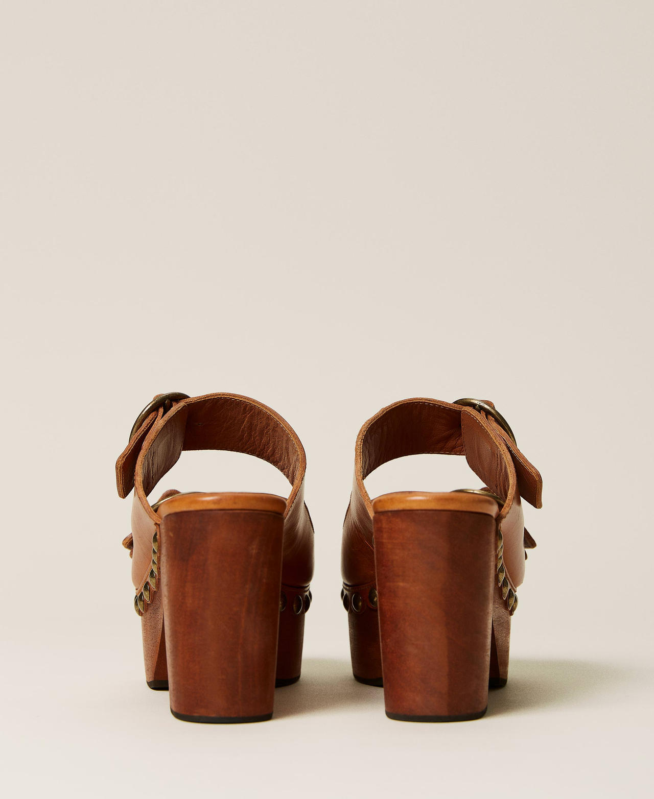 Leather sandals with platform Leather Brown Woman 221TCT012-02