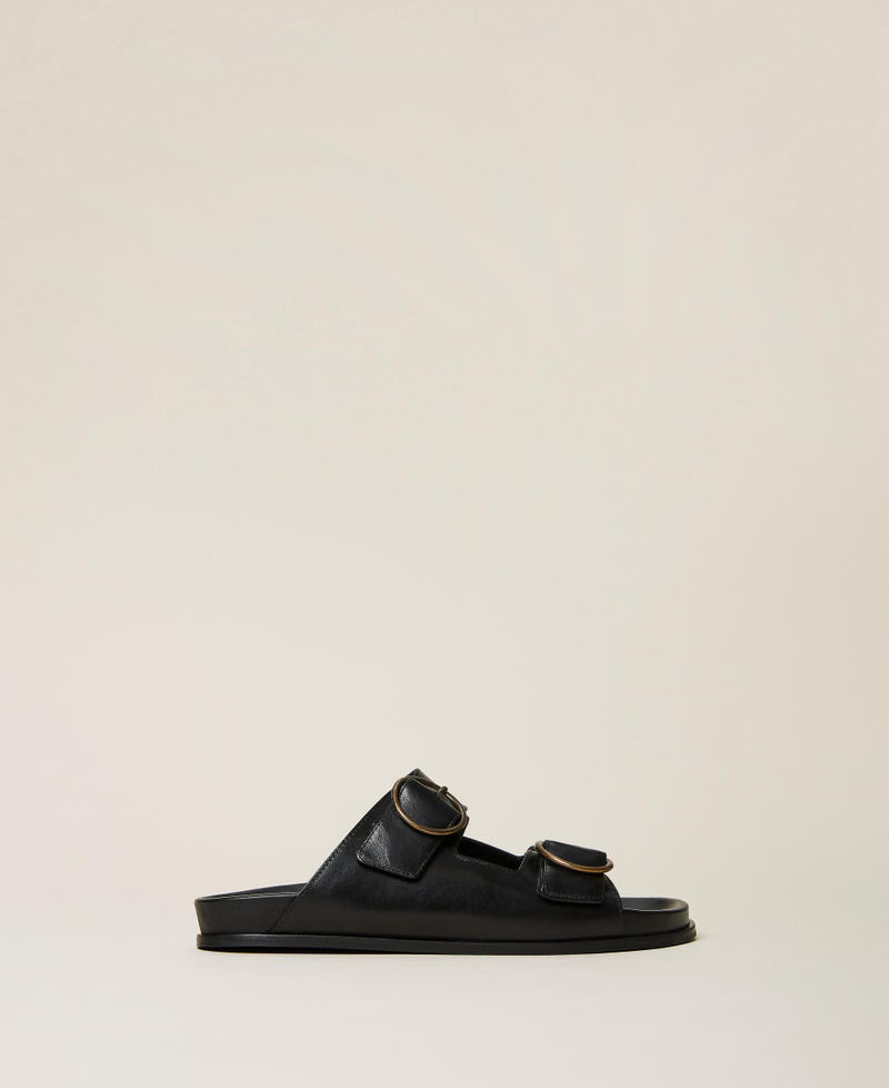 Sandales en cuir avec double boucle