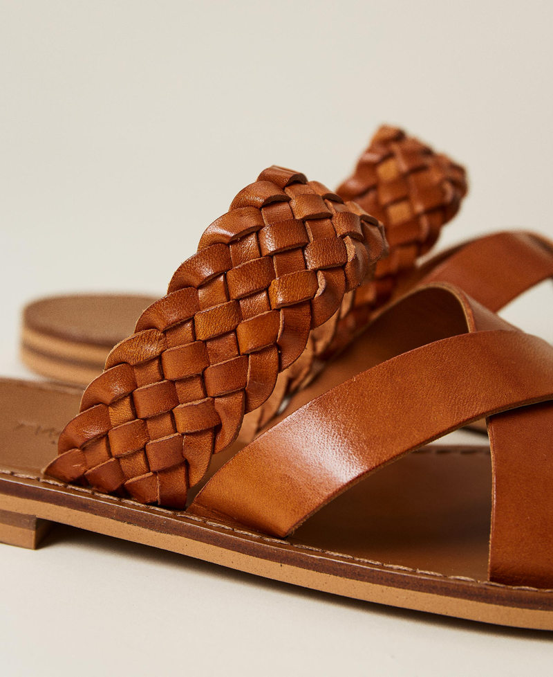 Weaved leather flat sandals Leather Brown Woman 221TCT052-03