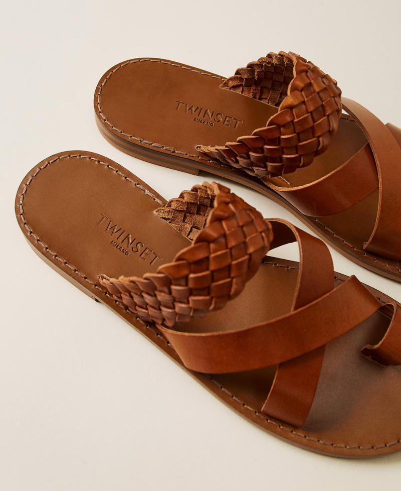 Weaved leather flat sandals Leather Brown Woman 221TCT052-04