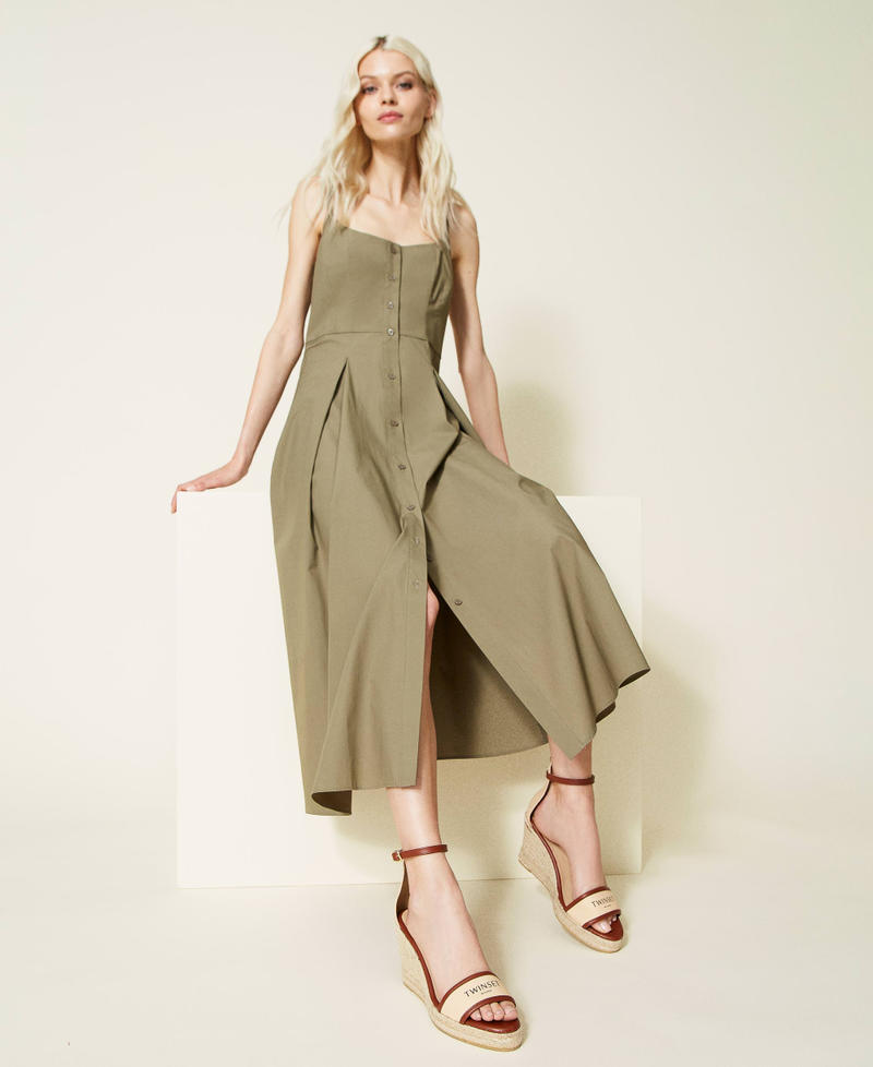 Sandali wedge con zeppa e logo