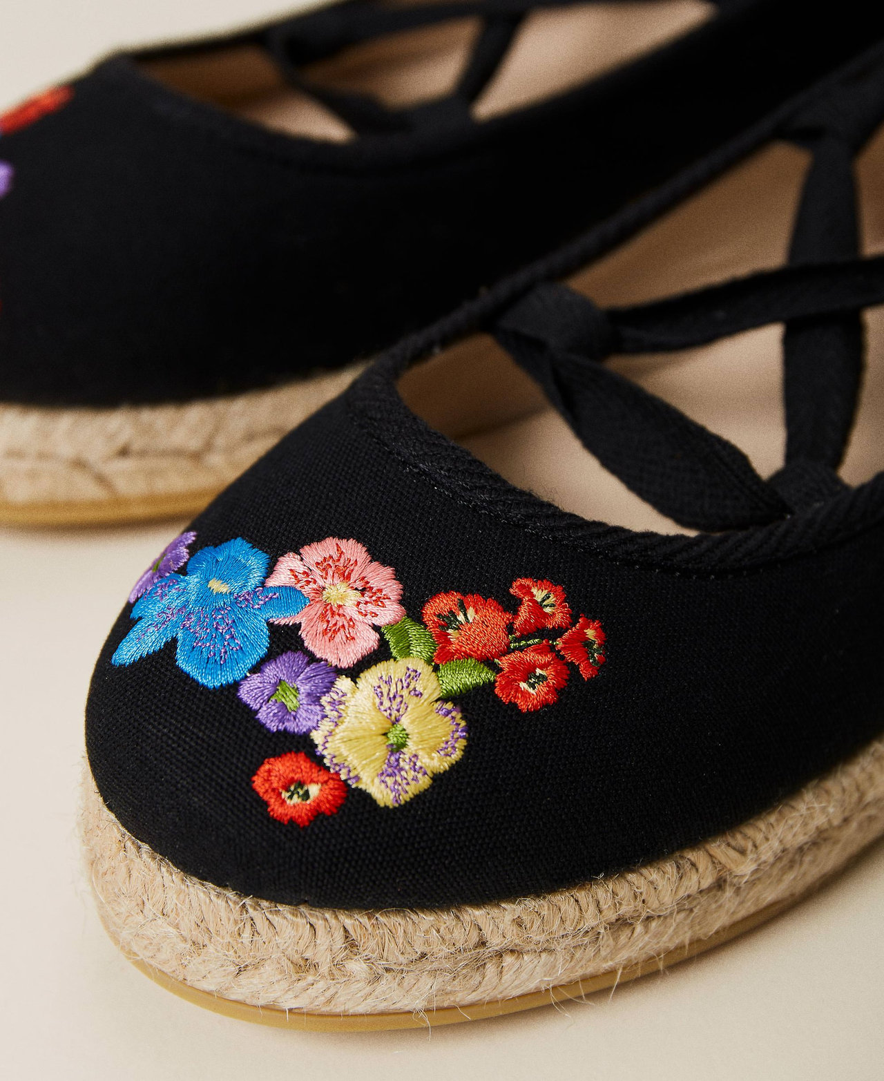 Platform ballerina shoes with embroidery Black Woman 221TCT110-03