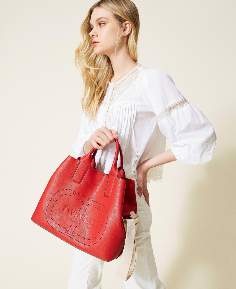 Shopper with openwork logo