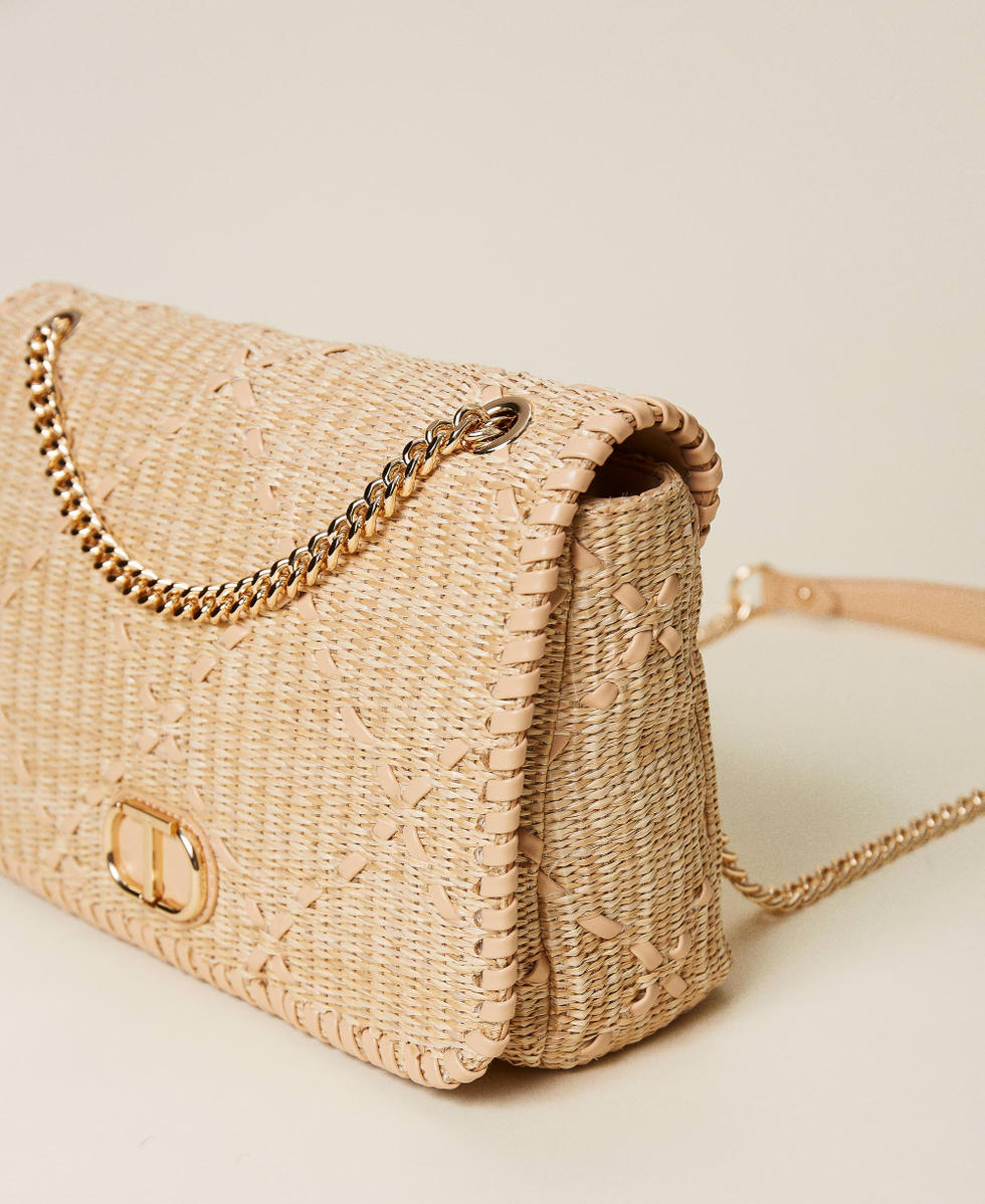 Sac avec rabat effet raphia tress&eacute;
