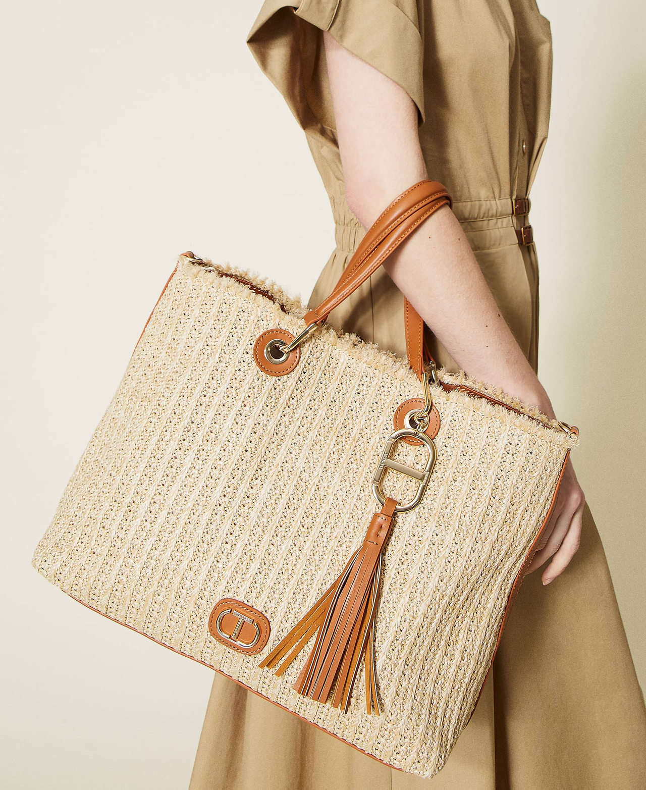 Weaved raffia-like shopper Woman, Brown | TWINSET Milano