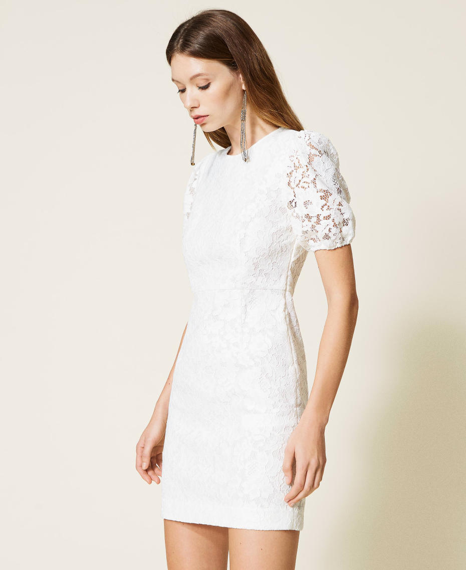 Приталенное платье из макраме Белый Снег женщина 221TP2037-03