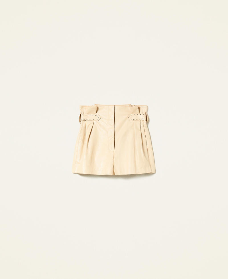 High waist shorts with belt