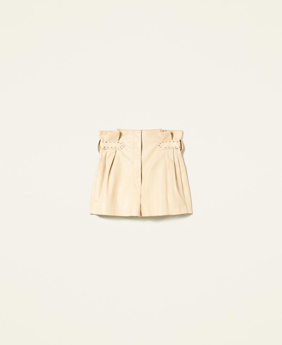 High waist shorts with belt