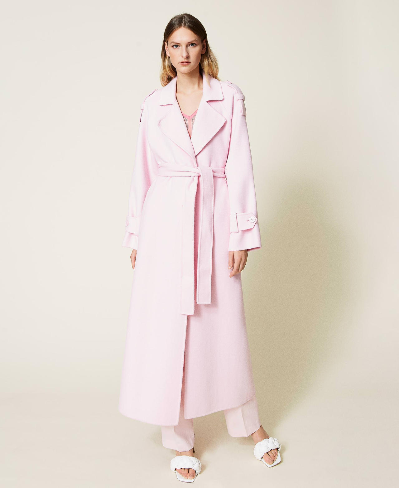 Пальто оверсайз из двухлицевой смесовой шерсти Розовый "Букет" женщина 221TP2130-02