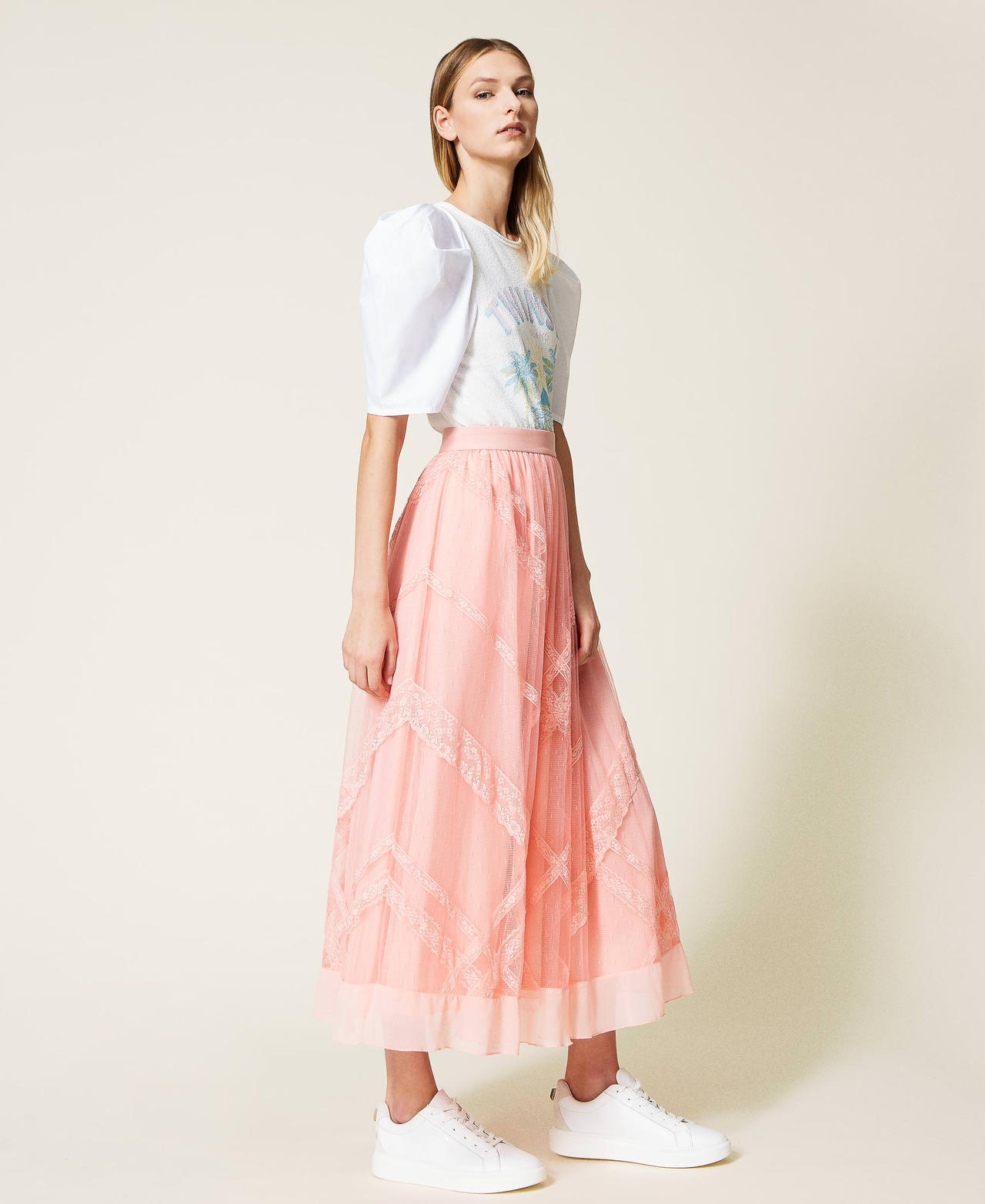 Gonna lunga in tulle point d'esprit e pizzo