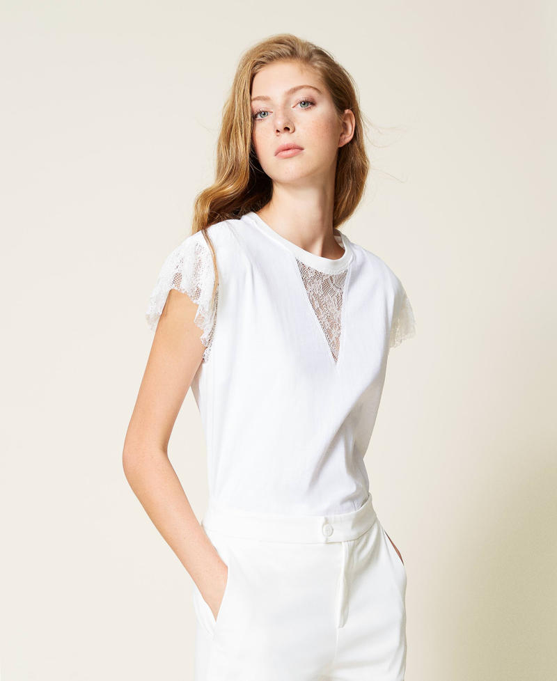 Camiseta con encaje de Valenciennes White Nieve Mujer 221TP2230-01