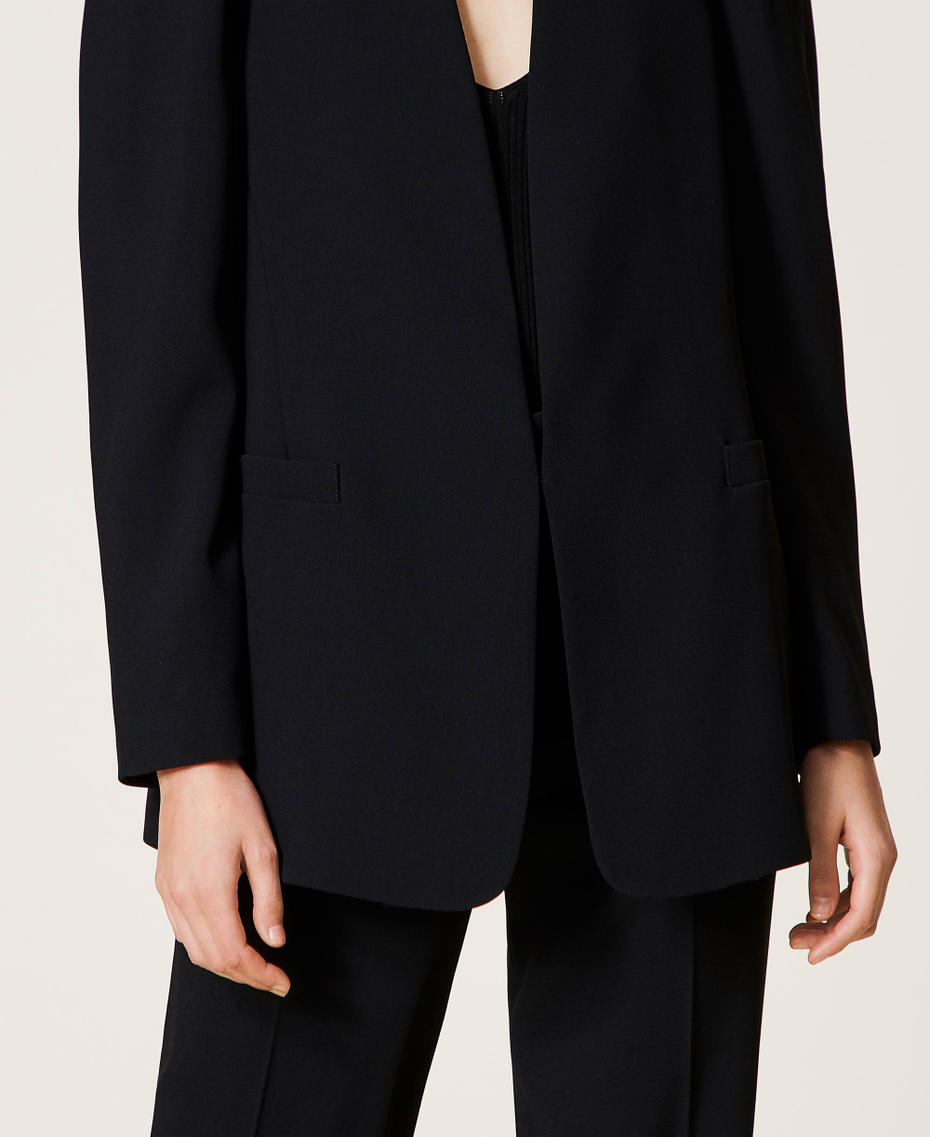 Blazer with puffed sleeves