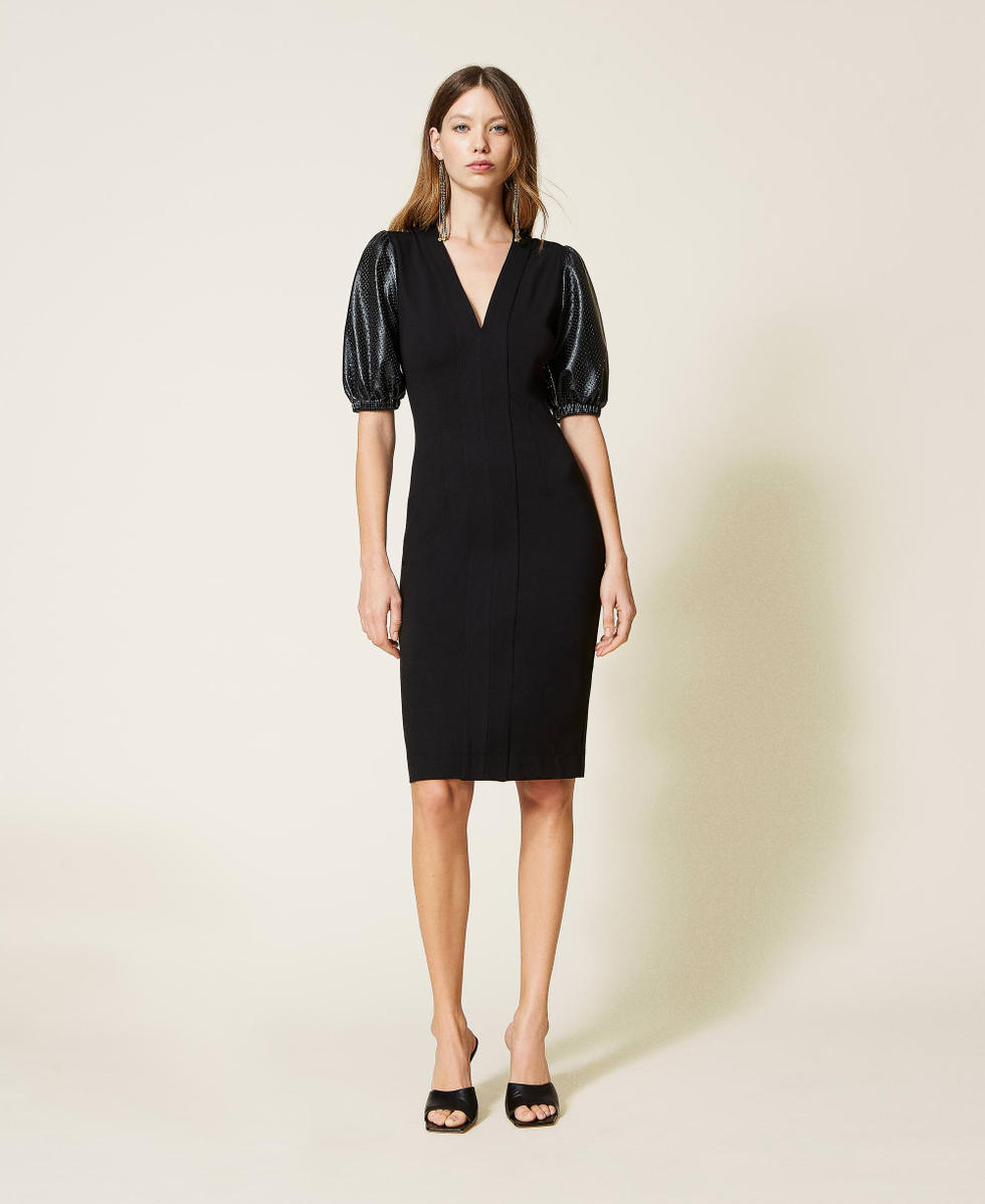Fitted dress with balloon sleeves