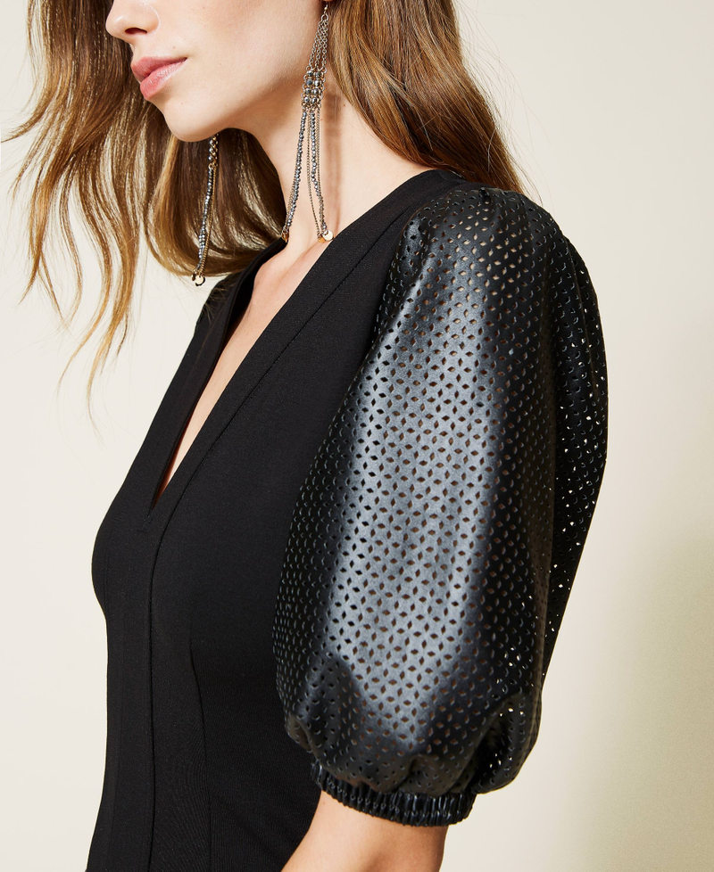 Figurbetontes Kleid mit Ballon&auml;rmeln