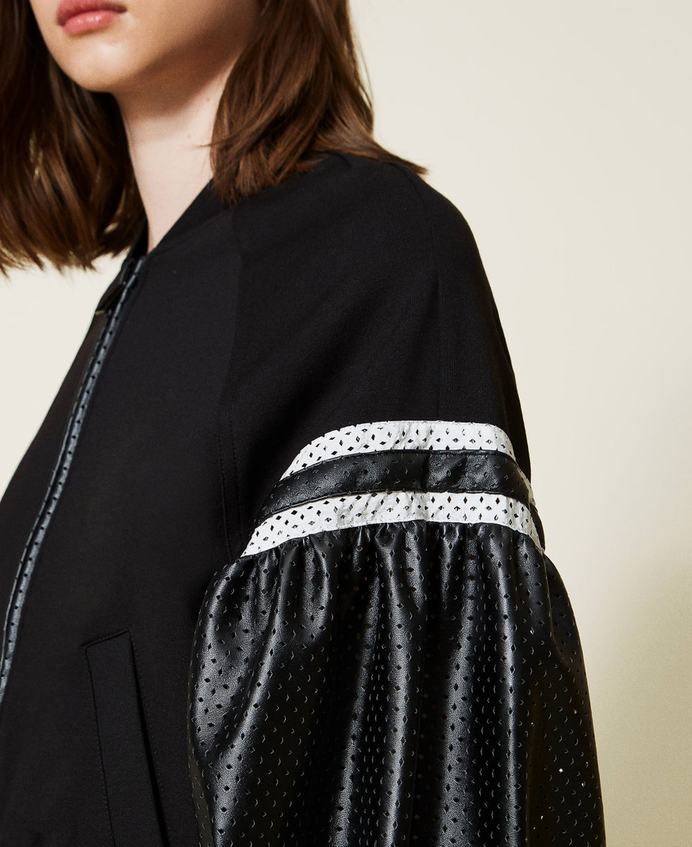 Sweatshirt with openwork sleeves