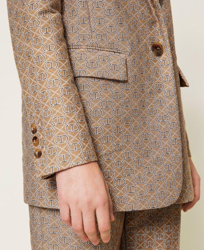 Giacca blazer jacquard con logo all over