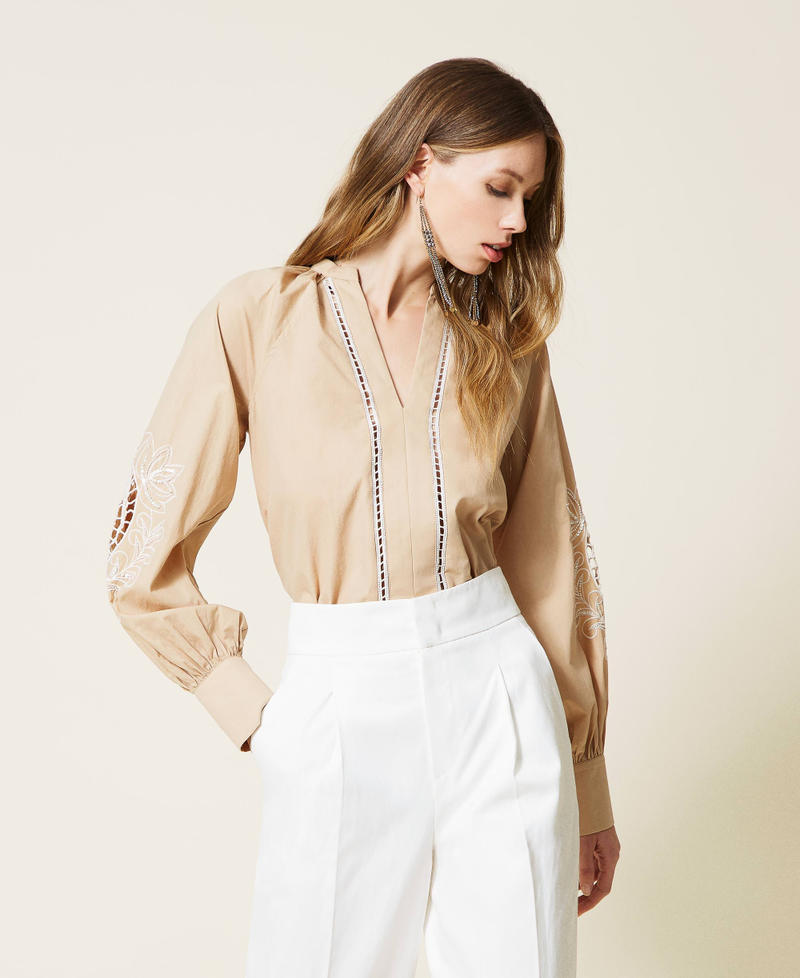 Muslin blouse with handmade embroidery