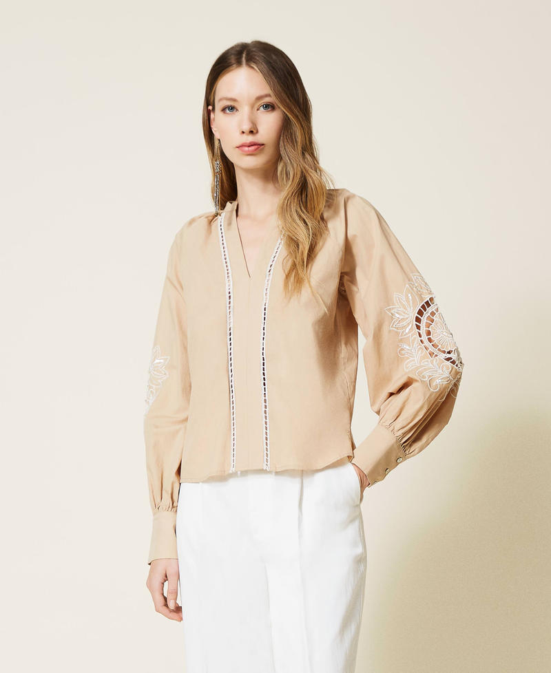 Muslin blouse with handmade embroidery