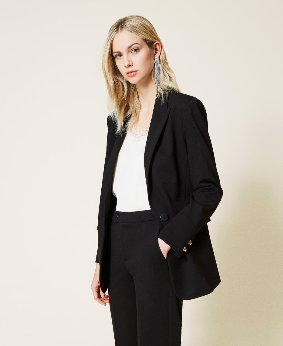 Chaqueta blazer con tachuelas