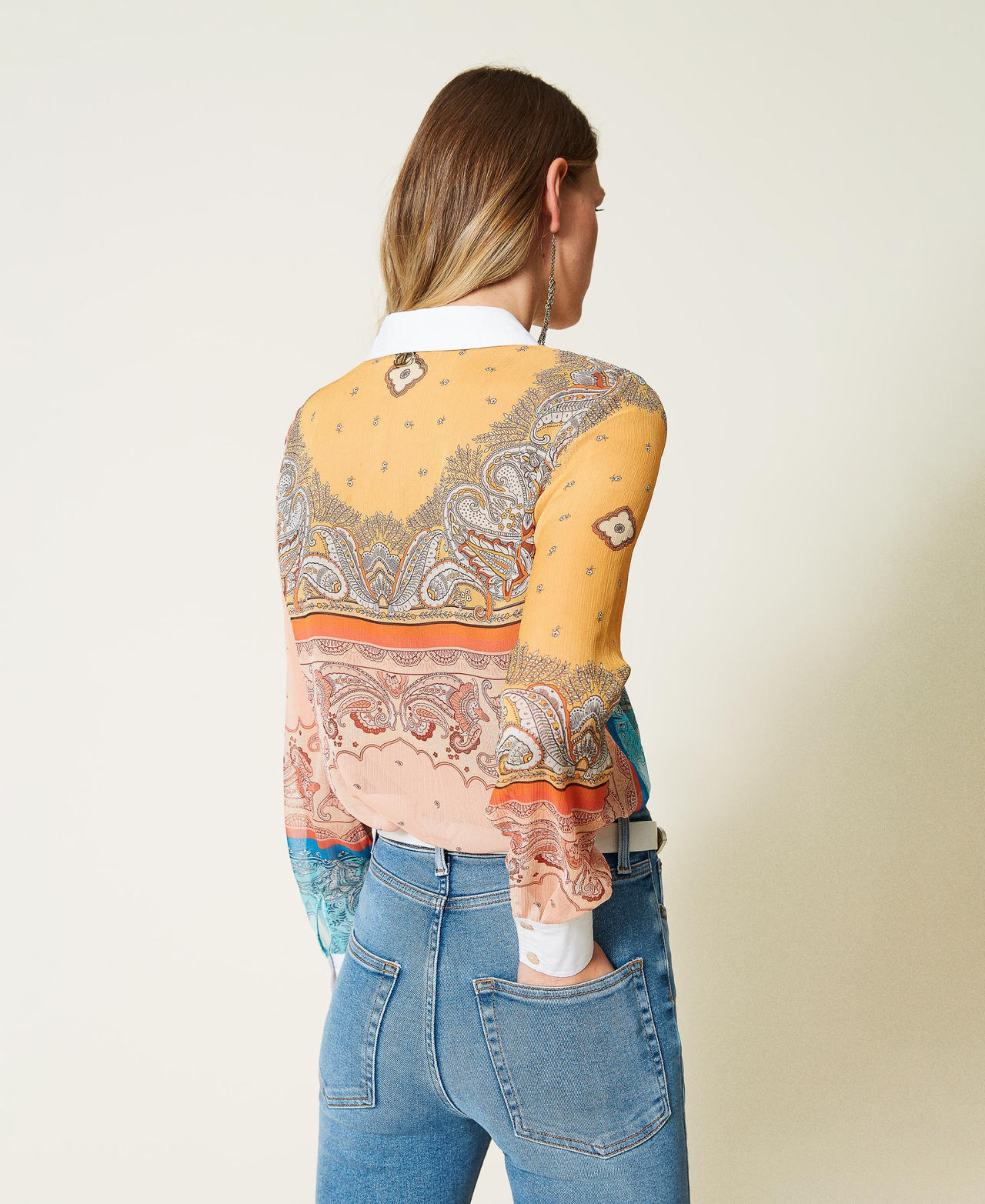 Camicia con stampa patchwork bandana