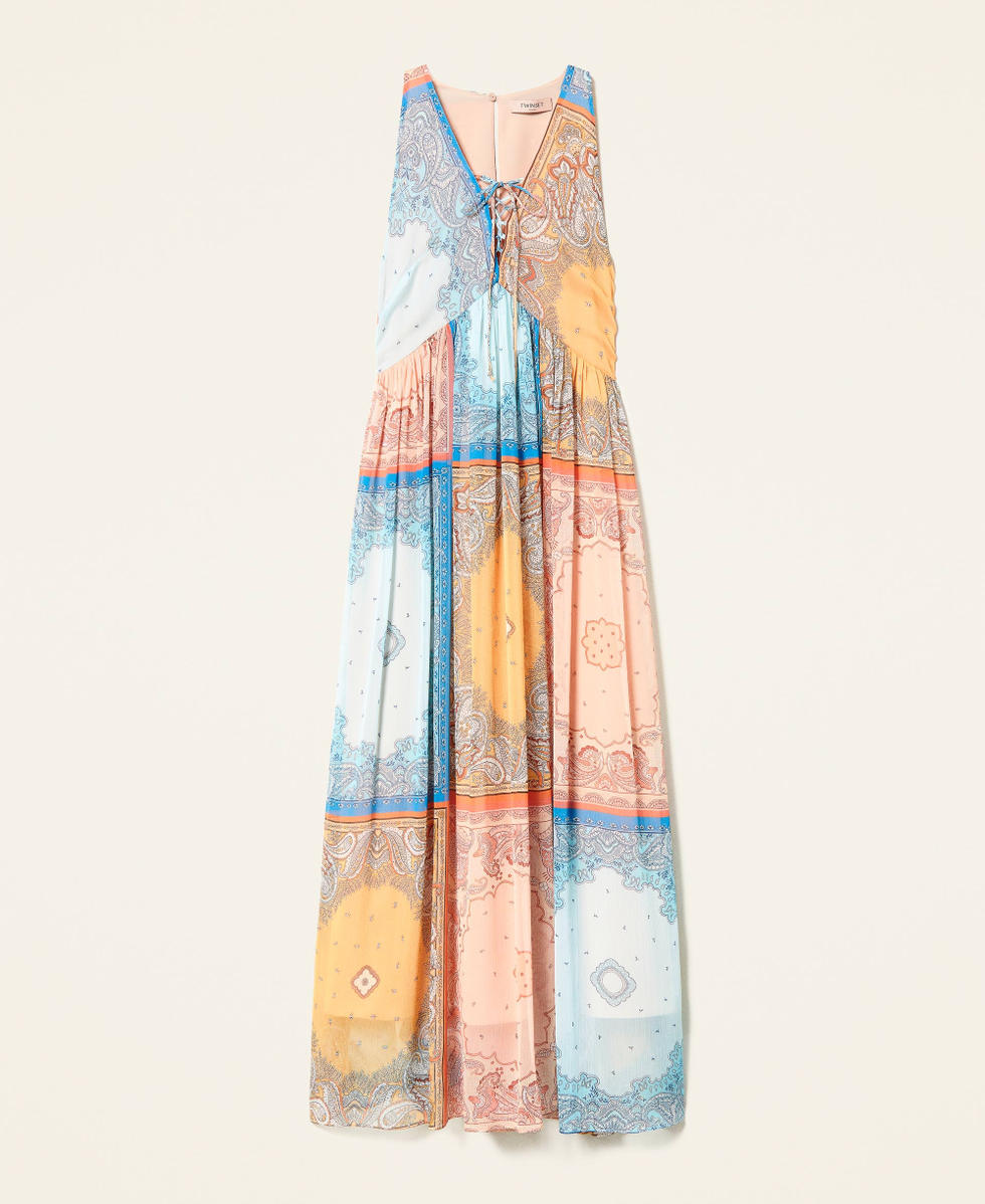 Vestido largo con estampado de patchwork bandana