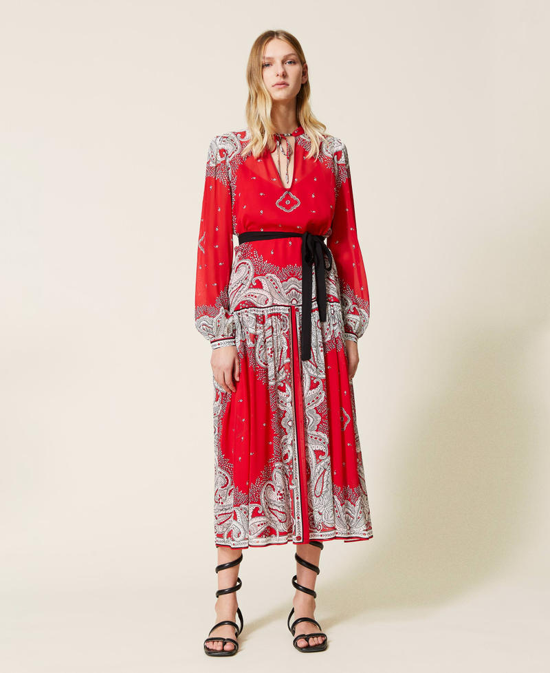 Maxikleid mit Bandanaprint