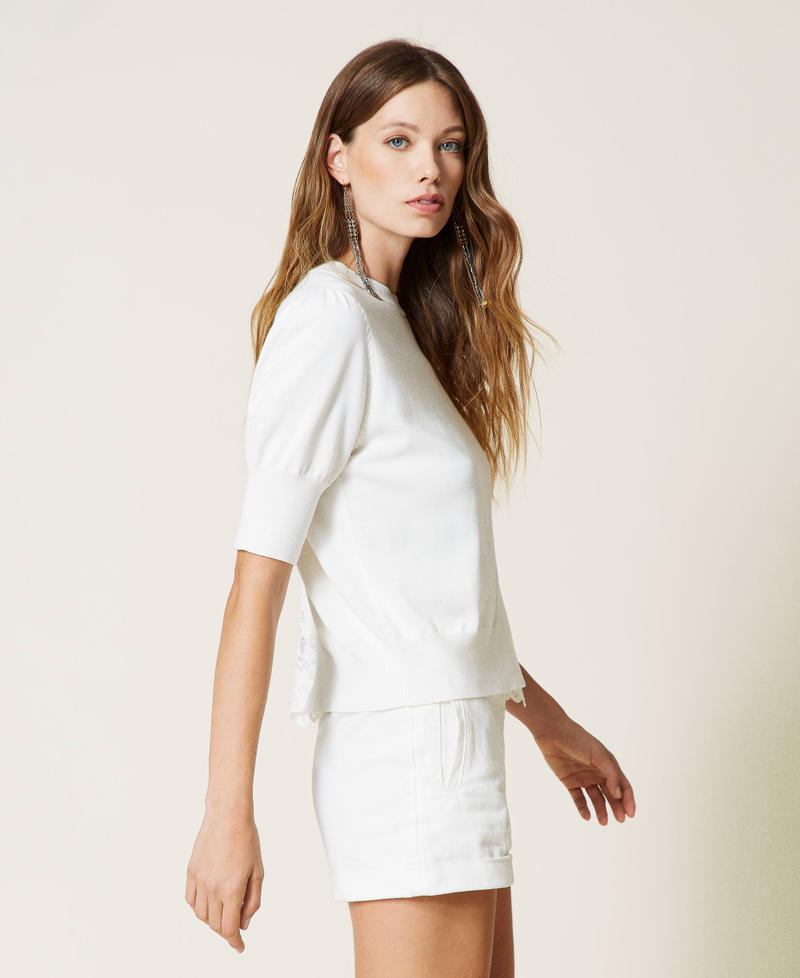 Maglia con pizzo macramè