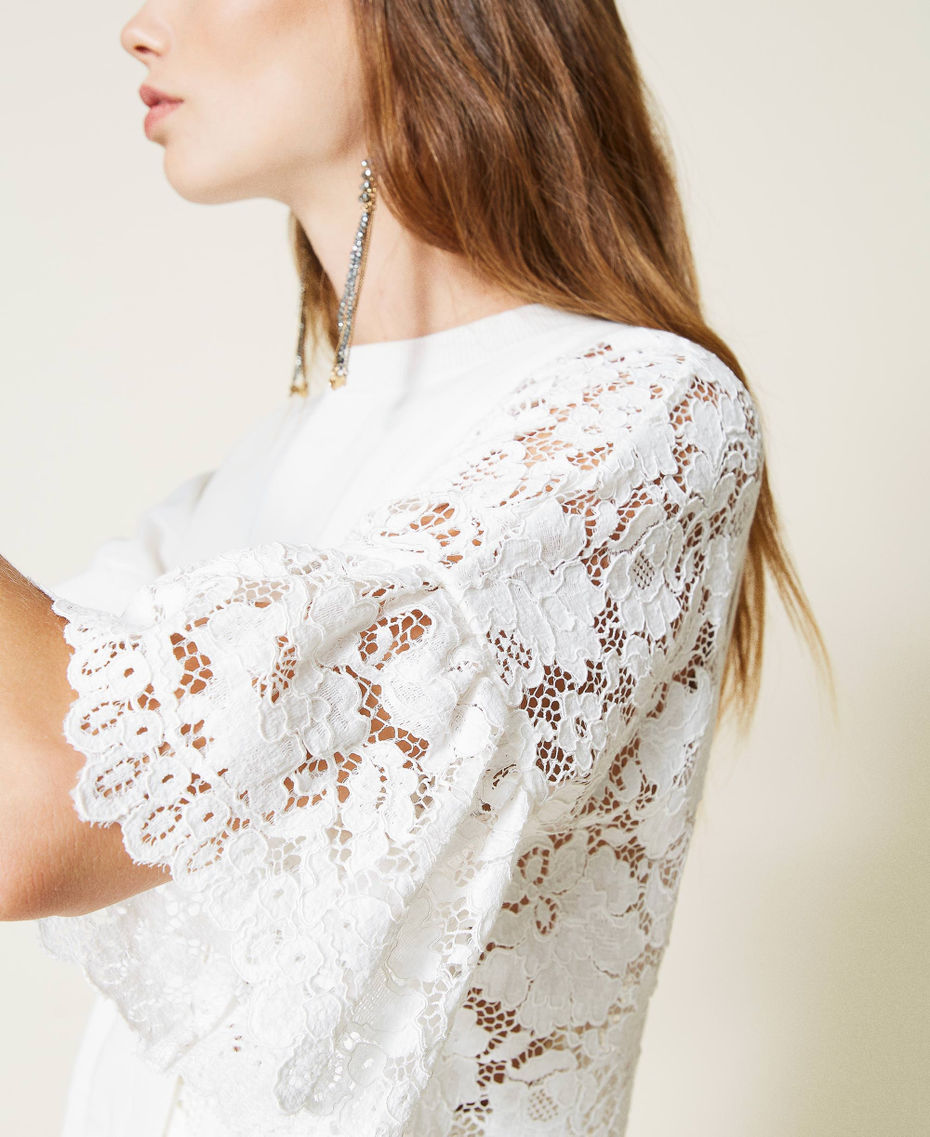 Maglia con pizzo macramè