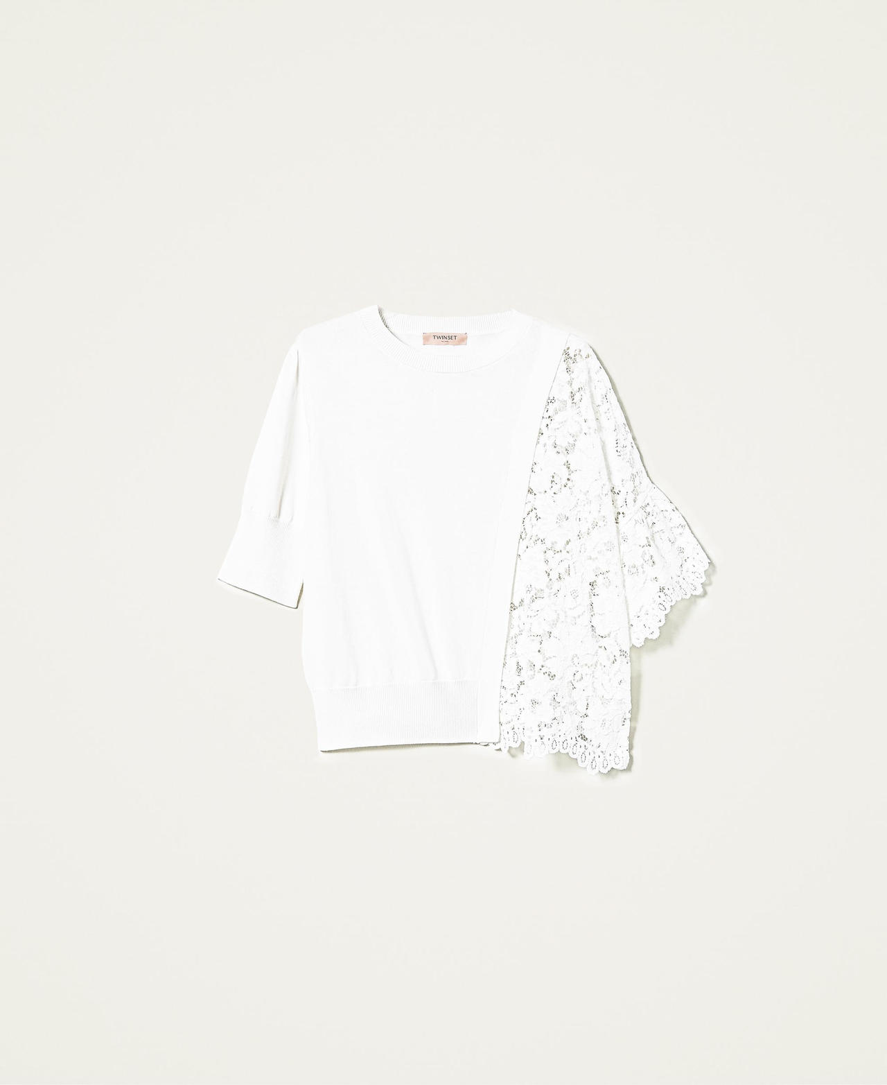 Maglia con pizzo macramè