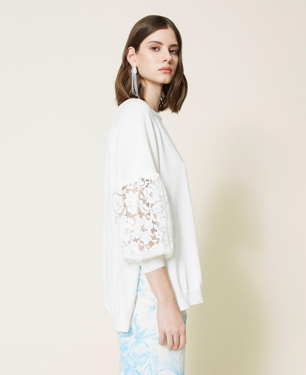 Oversized jumper with macramé lace Lily Woman 221TP3312-03