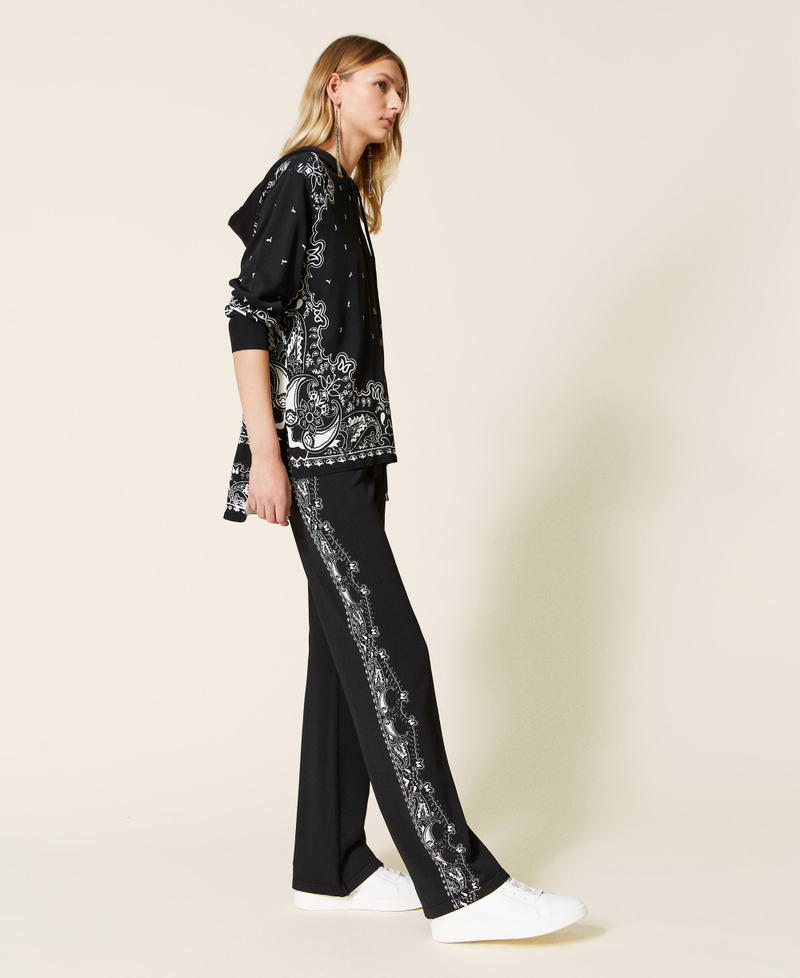 Trousers with bandanna print Black Placed Bandanna Print / Lily Woman 221TP3351-04