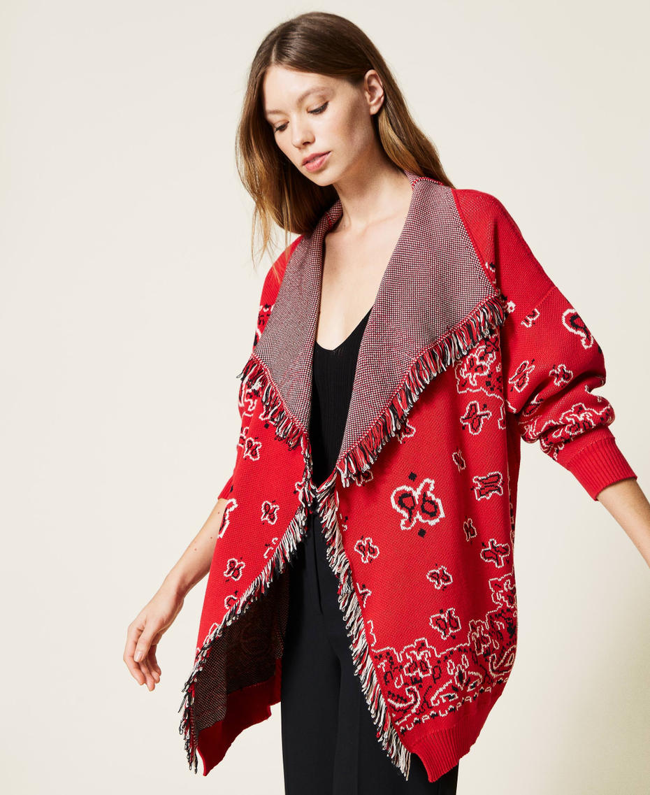 C&aacute;rdigan de jacquard con flecos