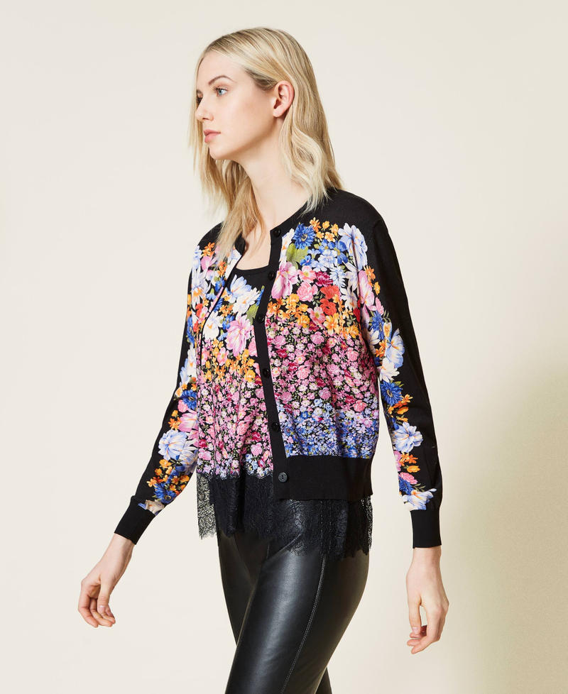 Cardigan e top con stampa a fiori