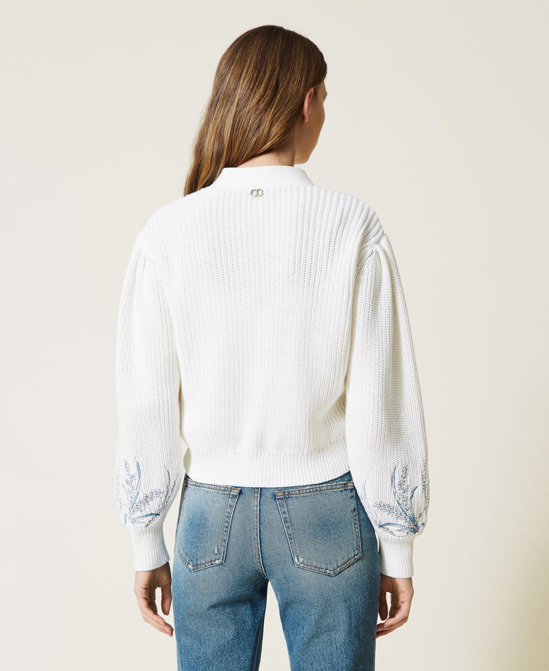 Cardigan with floral embroidery