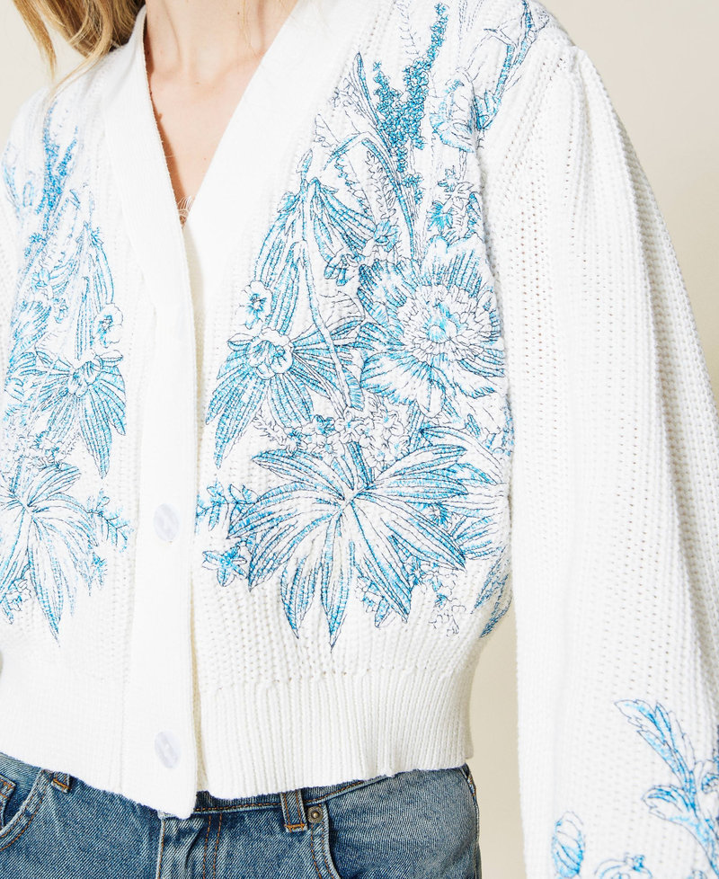 Cardigan with floral embroidery