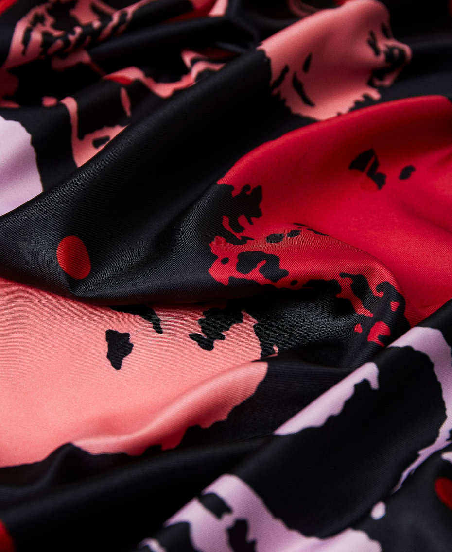 Kefiah with heart motif print Black Heart Print All Over Woman 221TQ4300_07233_04