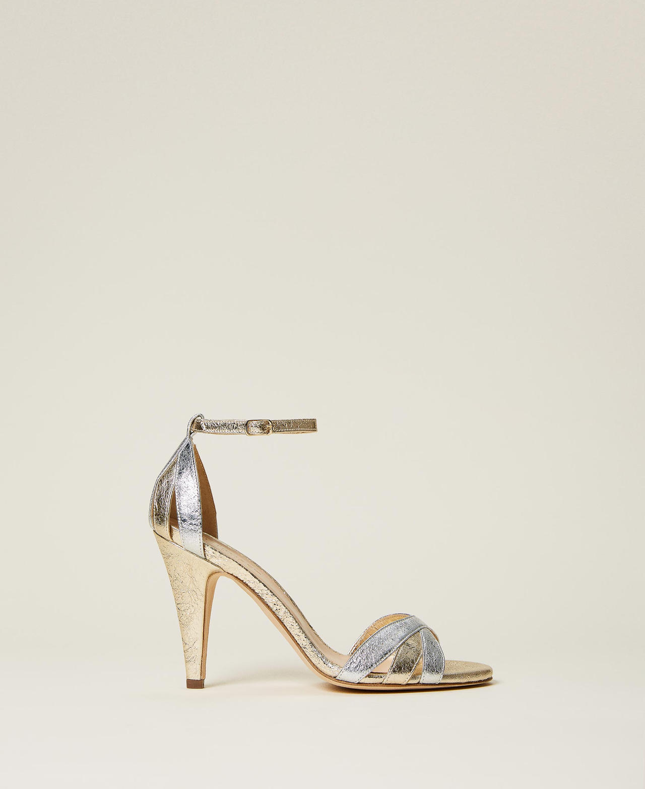 Sandali in pelle laminata