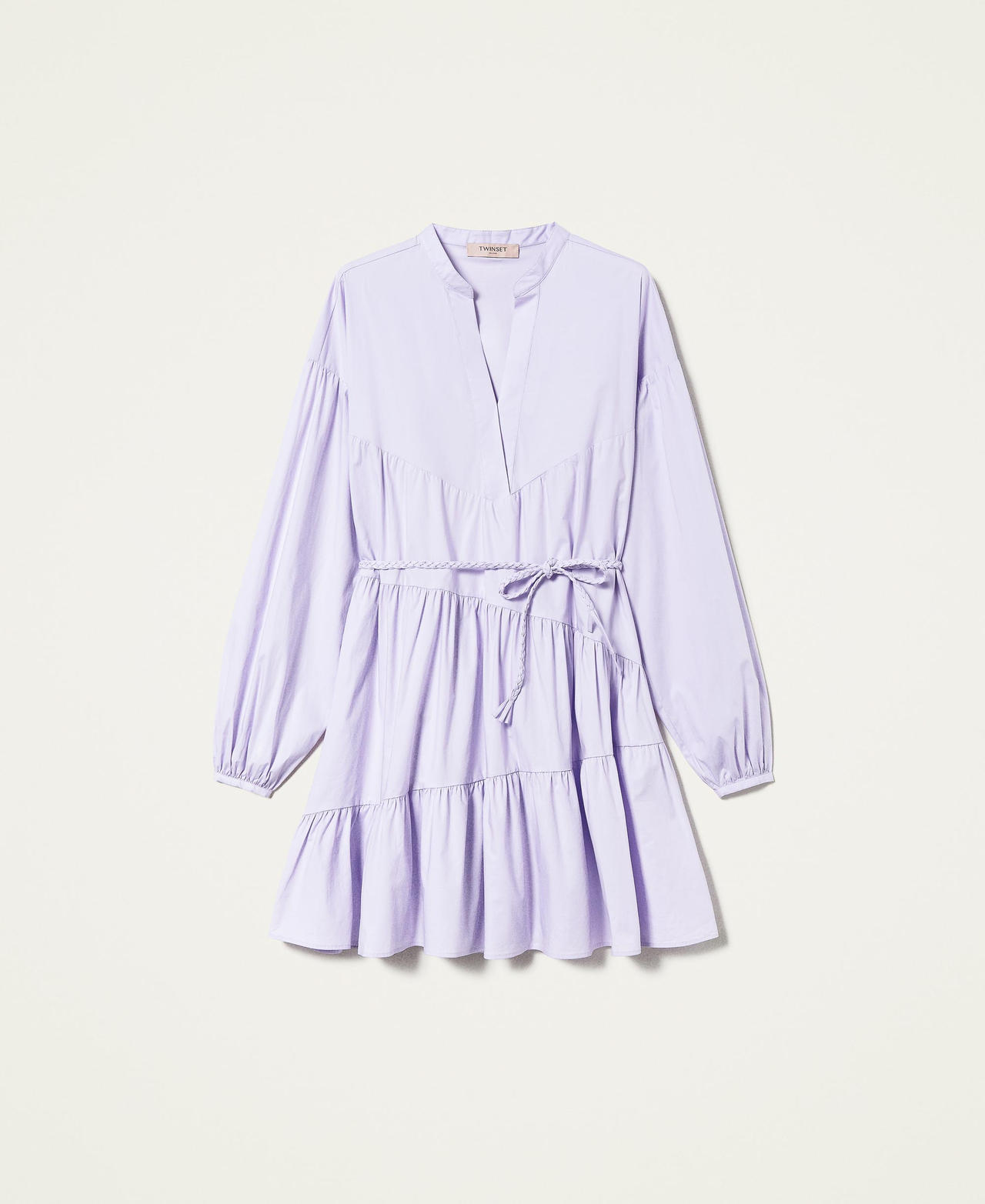 Vestido con volantes asim&eacute;tricos