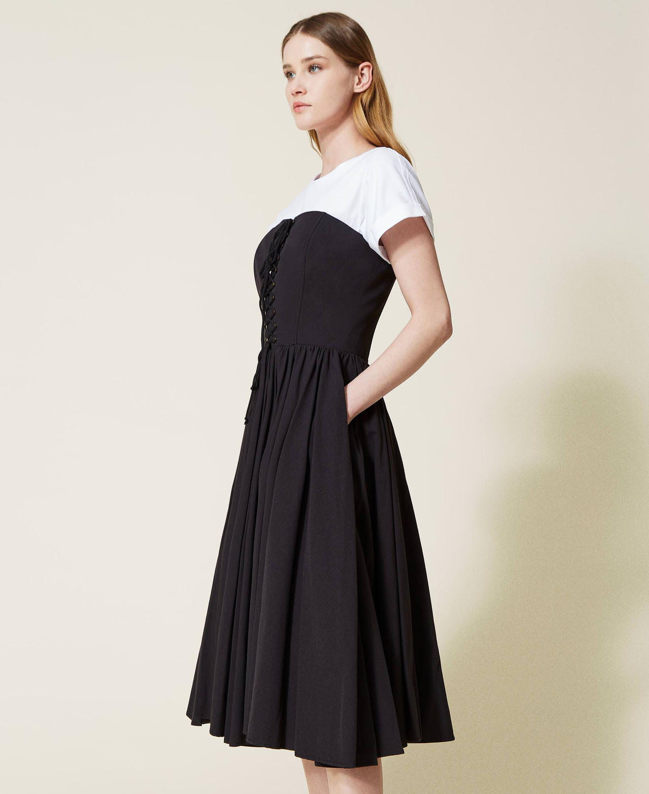 Midi dress with weaving and t-shirt Two-tone Black / Optical White Woman 221TT2090-03