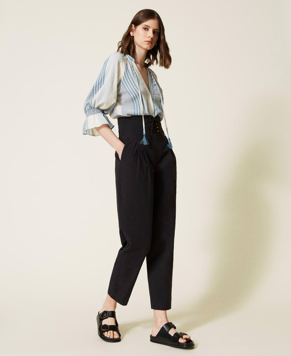 Poplin trousers with weaving