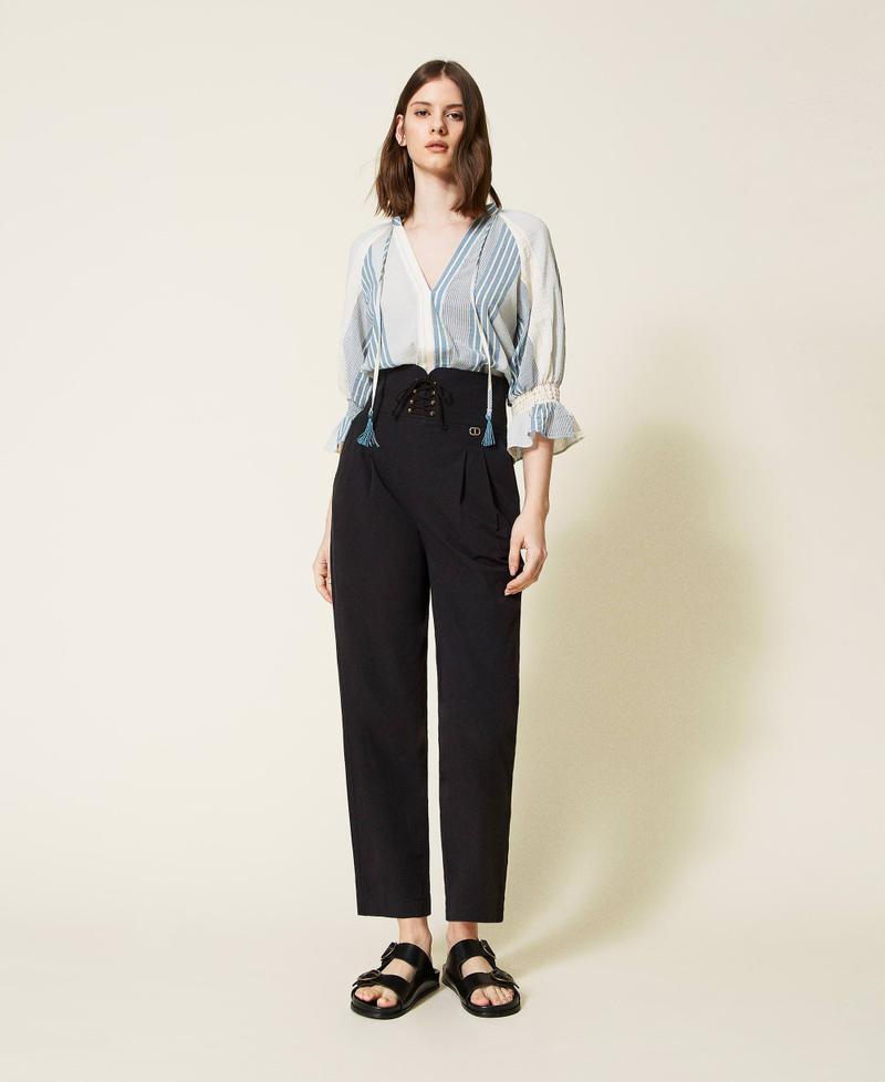 Poplin trousers with weaving