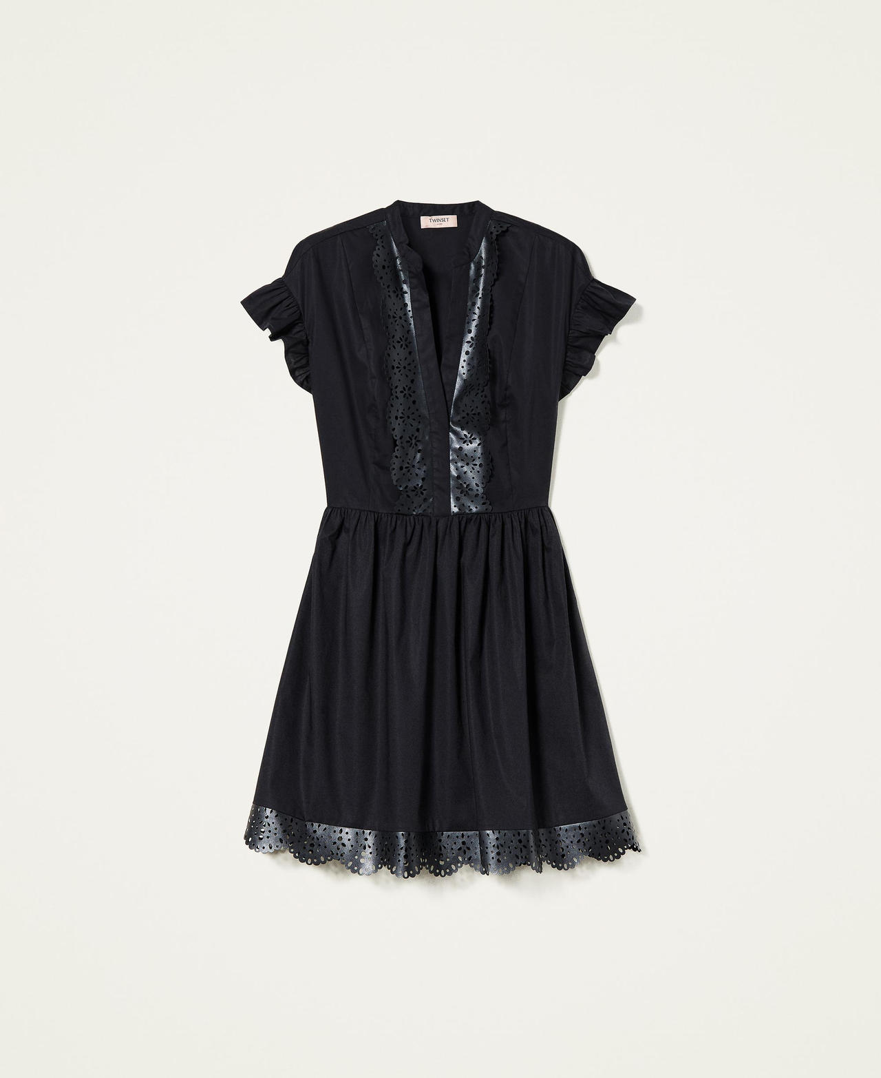 Короткое платье с лазерной вышивкой Черный женщина 221TT2104-0S